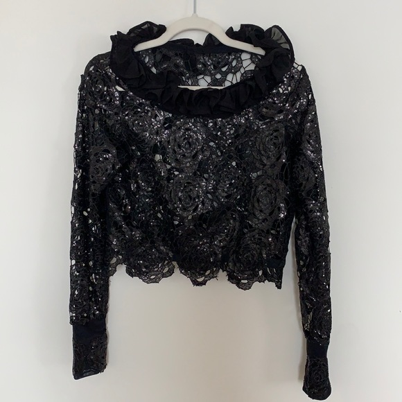 Vintage Tops - Vintage rose lace pattern and sequin blouse